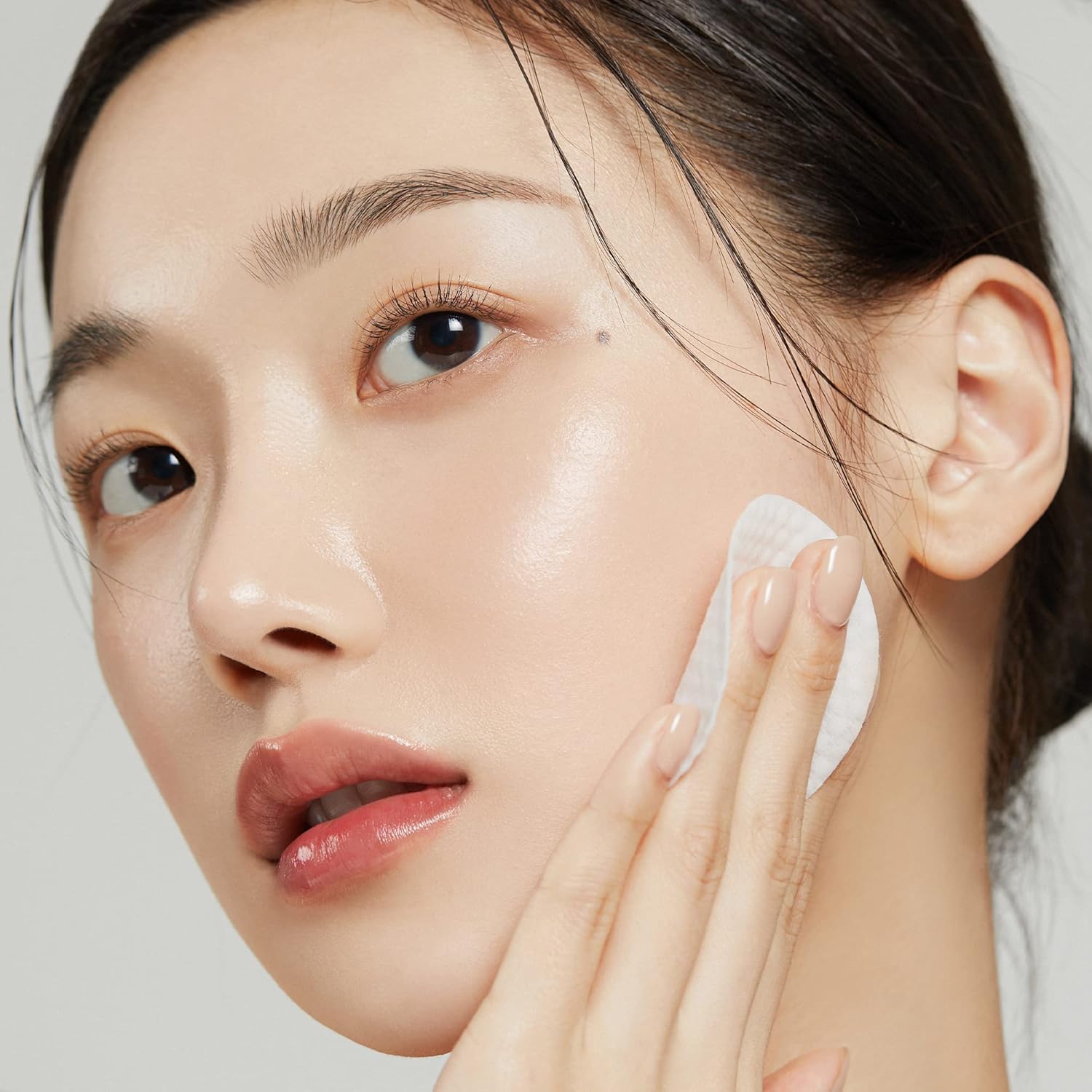 Medicube Dual-Textured Zero Pore Pads 2.0 | Gentle Daily Exfoliating Toner Wipes
